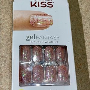 KISS gel fantasy nail
